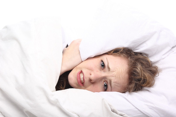 Lęki nocne – czym są i jak sobie z nimi radzić?